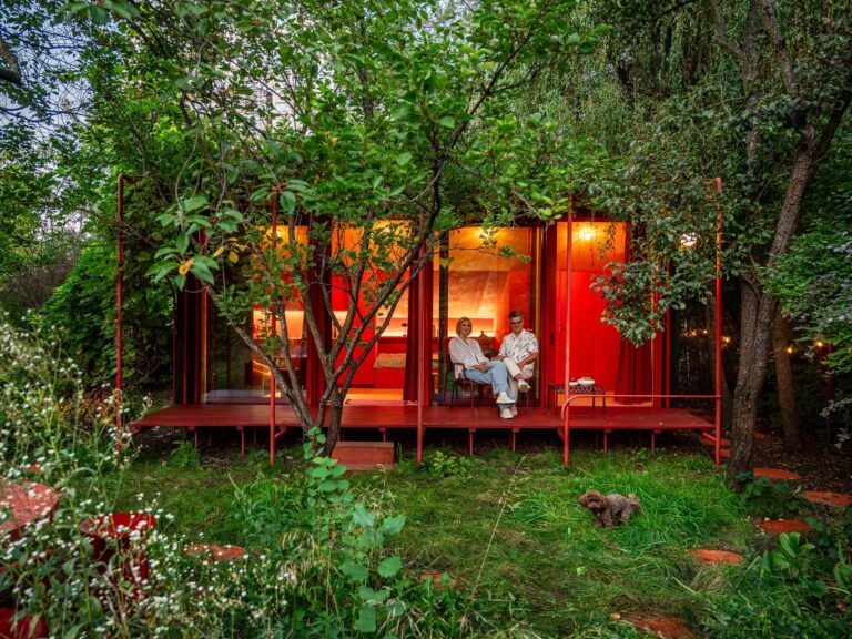 Dónde se encuentra La Casa de Paula Bed & Art y qué ofrece