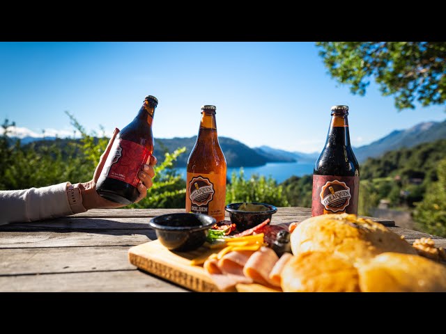 cerveza artesanal en un paisaje patagonico