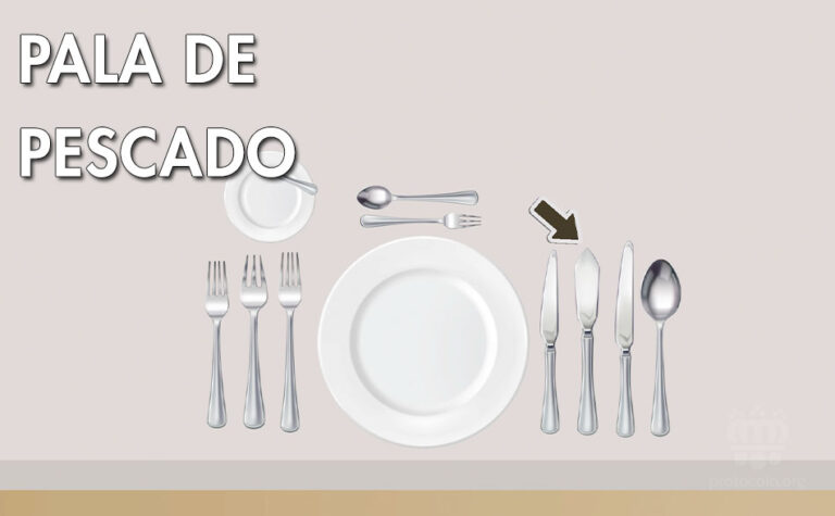 cuchillo de pescado elegante en una mesa