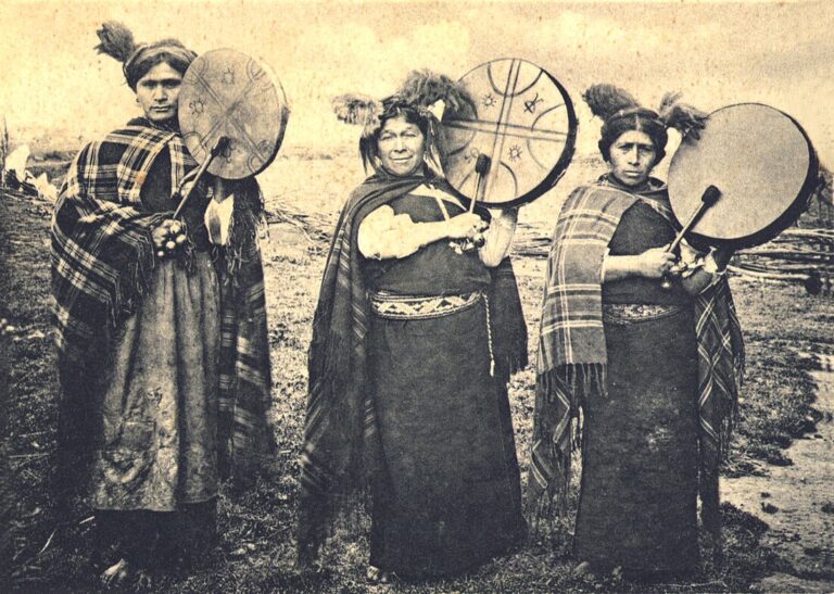escena de vida cotidiana mapuche tradicional