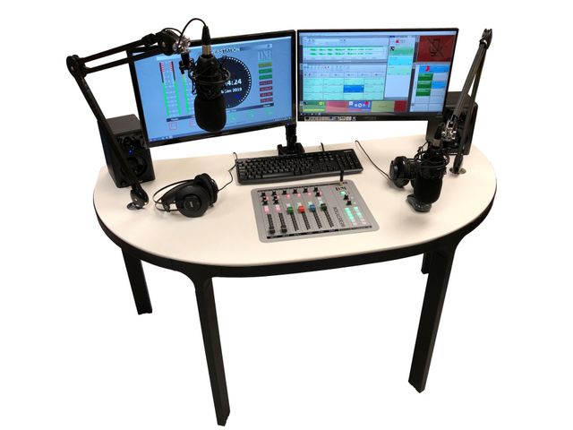 estacion de radio en un estudio moderno
