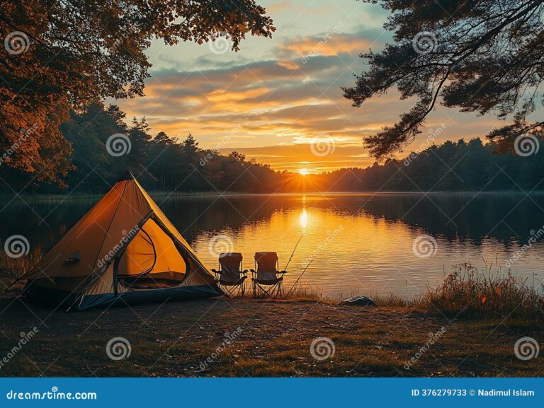lago sereno con camping y canas de pescar