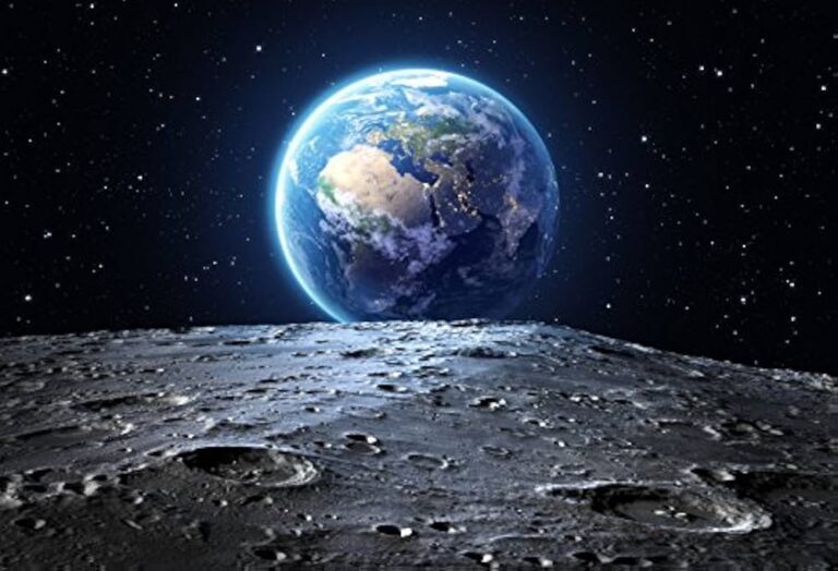 luna y tierra en el espacio estrellado
