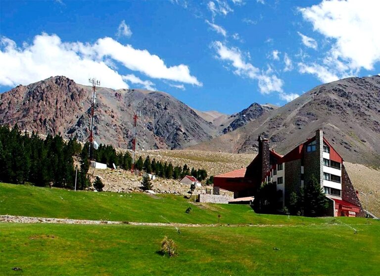Cómo organizar una excursión a Las Leñas desde Mendoza Capital 2 montanas y senderos de las lenas