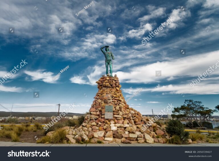 Qué representa el monumento al indio tehuelche en la cultura argentina