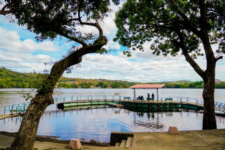 Qué servicios ofrece el Complejo Turístico Municipal Laguna Kakel Huincul 7 Qué servicios ofrece el Complejo Turístico Municipal Laguna Kakel Huincul