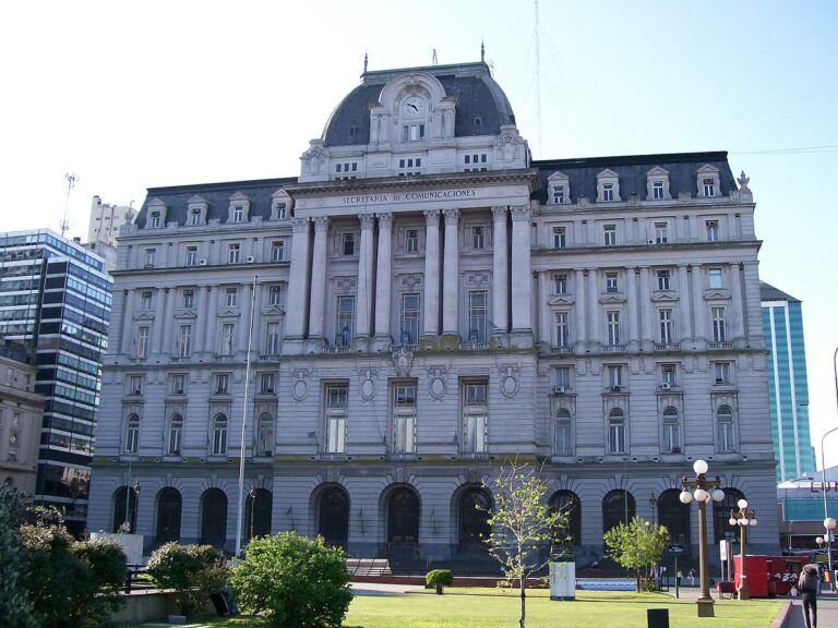 oficina de correo argentino en piedra buena