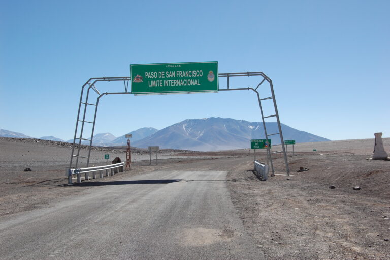 Qué requisitos necesito para pasar por la aduana argentina desde Chile 13 paso fronterizo entre argentina y chile