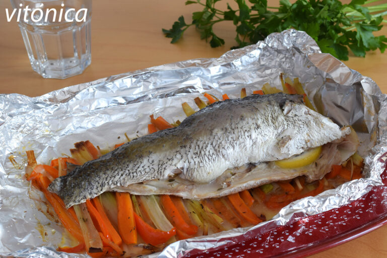 pescado al horno en papel aluminio