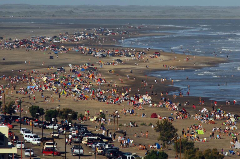 Cuáles son las mejores opciones de alojamiento en El Cóndor, Río Negro