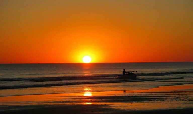 Cómo disfrutar de la espectacular puesta del sol en Mar del Plata