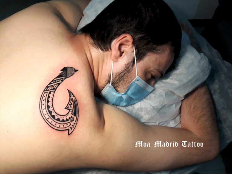Qué significa el tatuaje maorí Hei Matau y su simbolismo 6 Qué significa el tatuaje maorí Hei Matau y su simbolismo