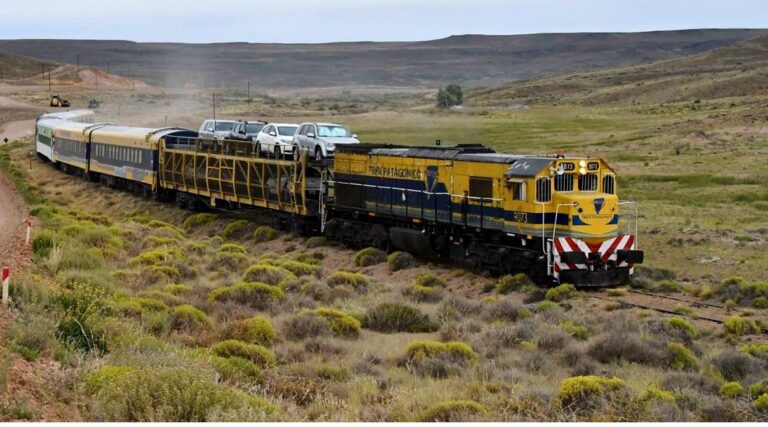Cuánto tarda el tren patagónico en viajar de Viedma a Bariloche 18 tren en paisaje patagonico