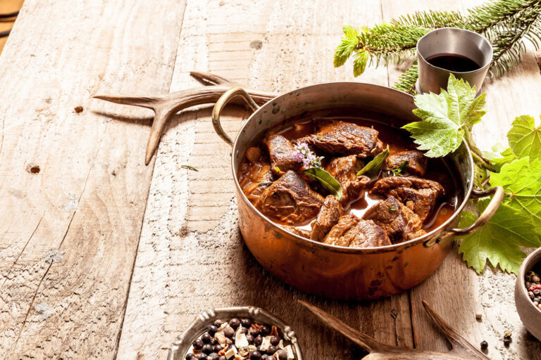 Qué tipos de carne de caza mayor existen y cómo se preparan 20 variedad de carnes de caza en plato