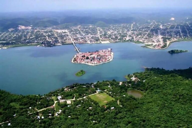 vista panoramica de la isla de santa elena