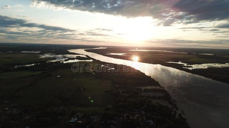 A cuántos metros de altura se encuentra el río Uruguay sobre el nivel del mar 19 vista panoramica del rio uruguay